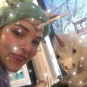 Meet your Posher, Kat